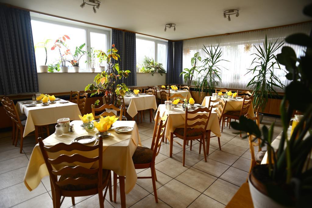Hotel Marienhof Duesseldorf นอยส์ ภายนอก รูปภาพ